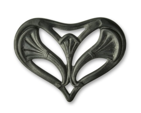 Vintaj Arte Metal Nouveau Leaf Heart Decorivet ADV035